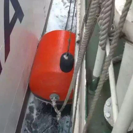 Бампер із крила для човнів, наповнених піною